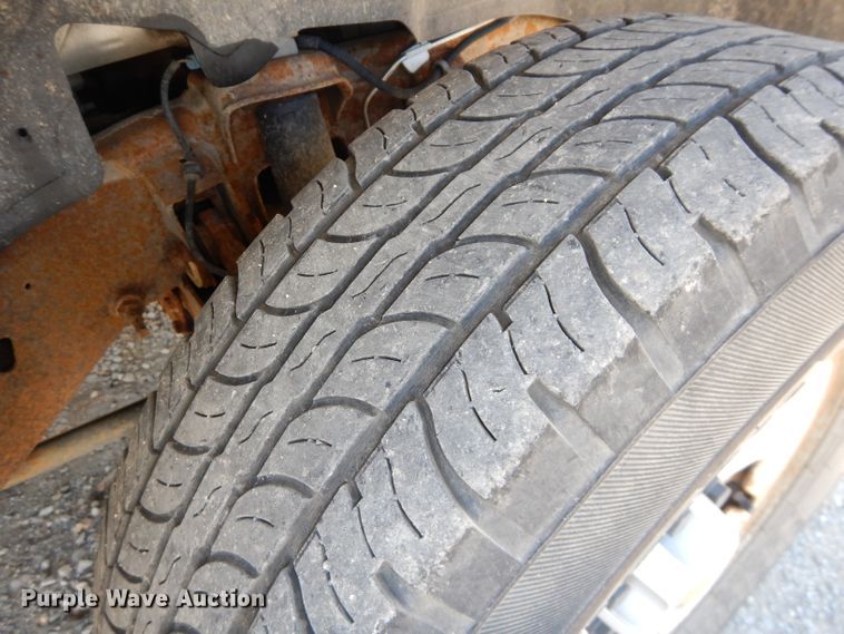 image for item DH2693 2004 Chevrolet Silverado 1500 pickup truck