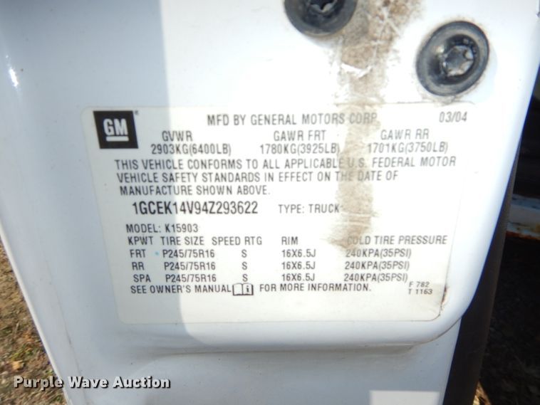 image for item DH2693 2004 Chevrolet Silverado 1500 pickup truck