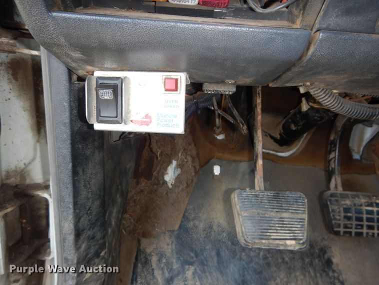 image for item DH2699 1996 Chevrolet Kodiak C6500 dump truck