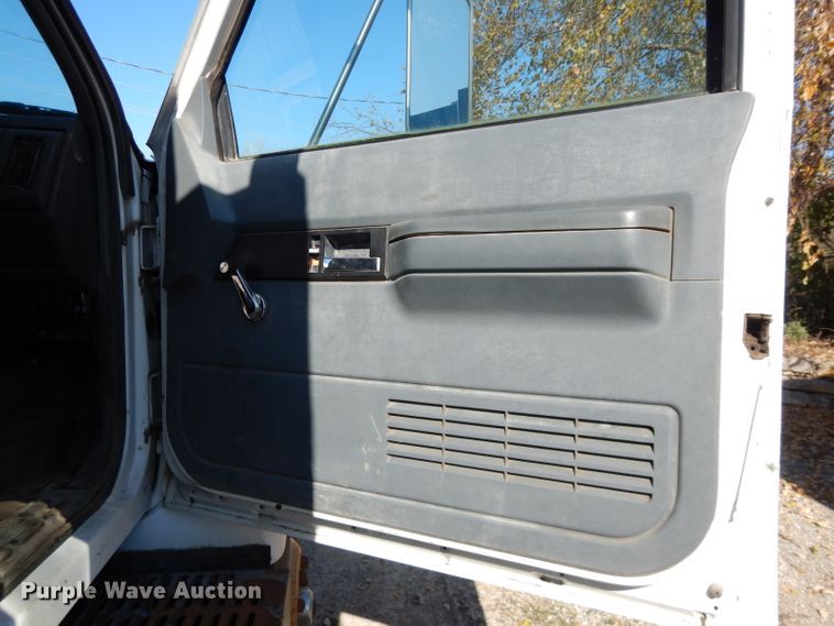 image for item DH2699 1996 Chevrolet Kodiak C6500 dump truck