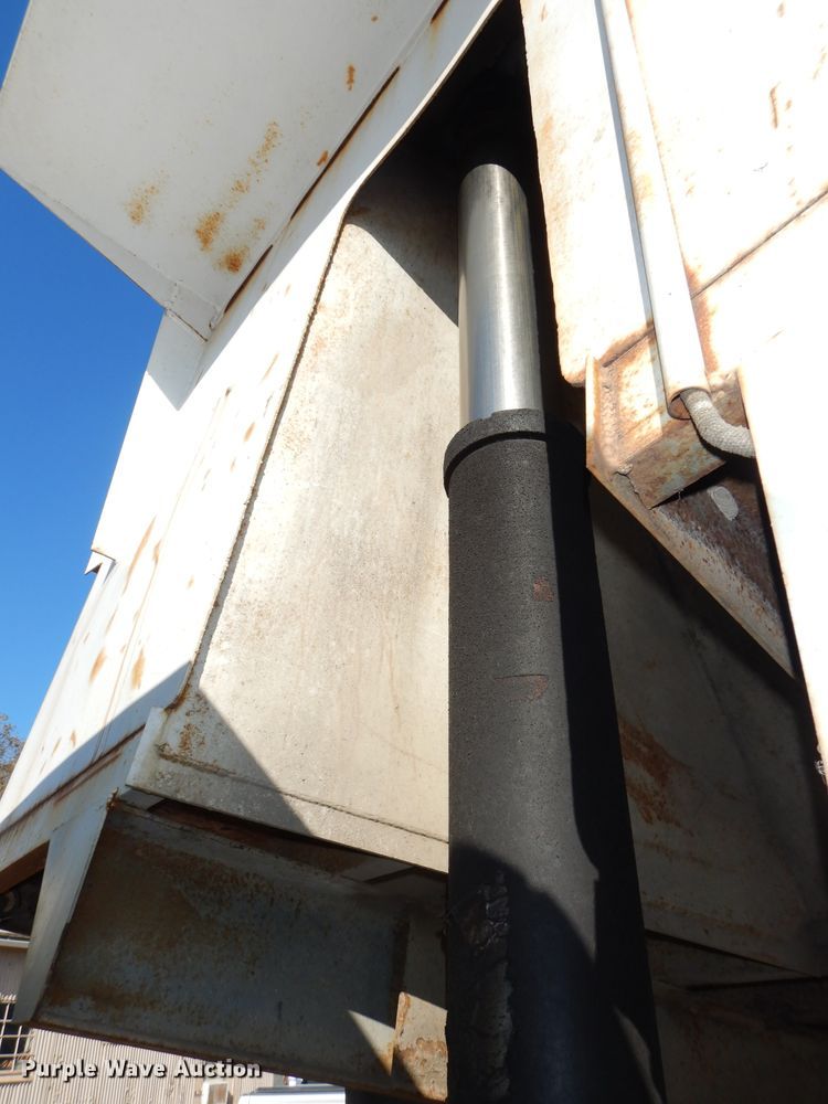 image for item DH2699 1996 Chevrolet Kodiak C6500 dump truck