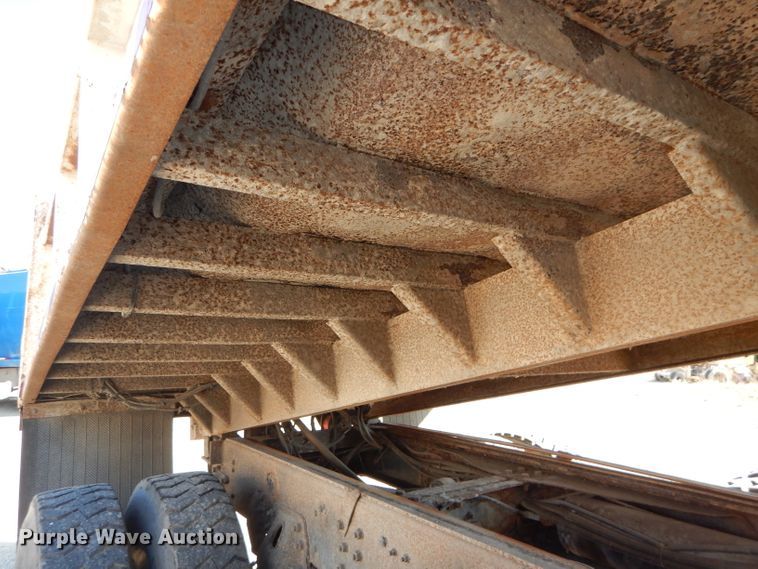 image for item DH2699 1996 Chevrolet Kodiak C6500 dump truck