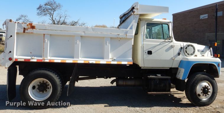 image for item DH2700 1994 Ford L8000 dump truck