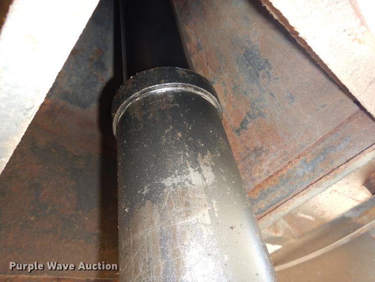 image for item DH2700 1994 Ford L8000 dump truck