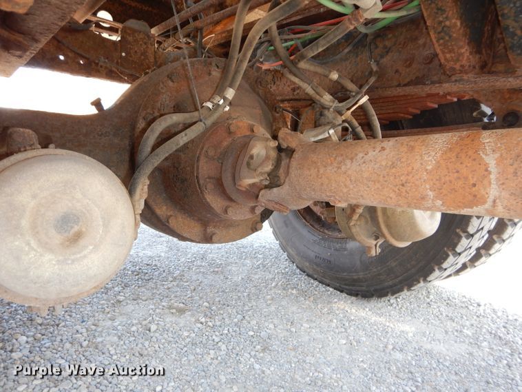 image for item DH2700 1994 Ford L8000 dump truck