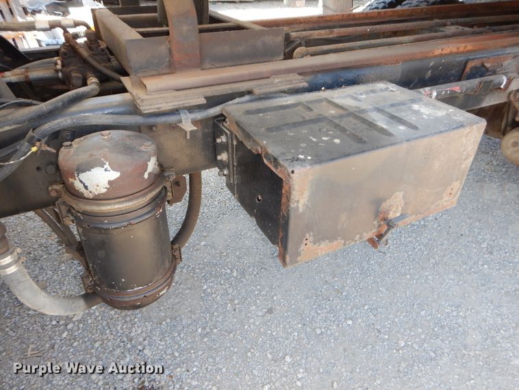 image for item DH2700 1994 Ford L8000 dump truck