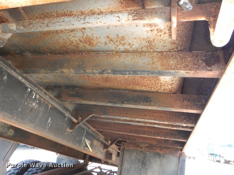 image for item DH2700 1994 Ford L8000 dump truck