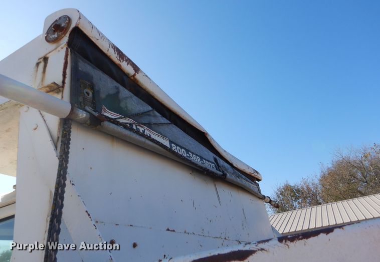 image for item DH2700 1994 Ford L8000 dump truck