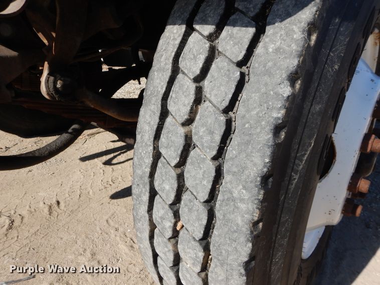 image for item DH2700 1994 Ford L8000 dump truck