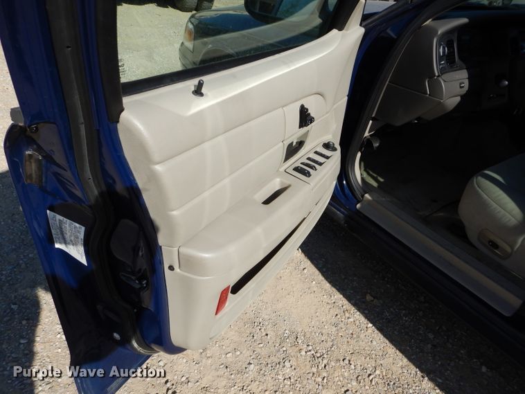 image for item DH2701 2010 Ford Crown Victoria Police Interceptor