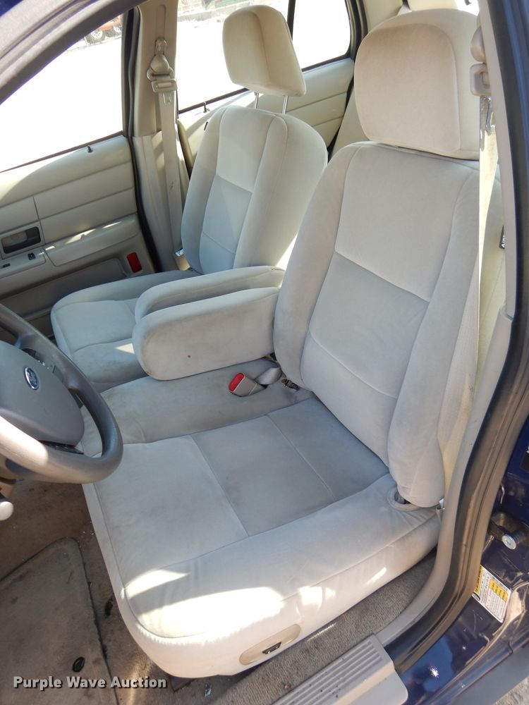 image for item DH2701 2010 Ford Crown Victoria Police Interceptor