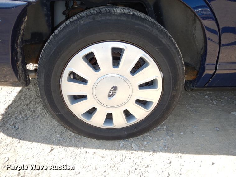 image for item DH2701 2010 Ford Crown Victoria Police Interceptor