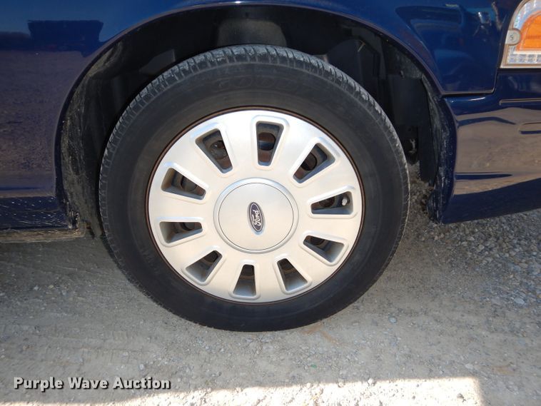 image for item DH2701 2010 Ford Crown Victoria Police Interceptor