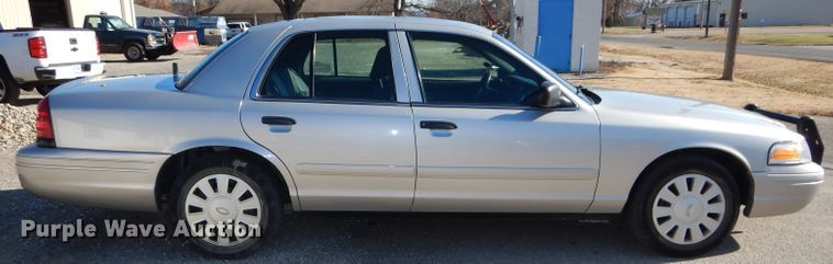 image for item DH4255 2008 Ford Crown Victoria Police Interceptor