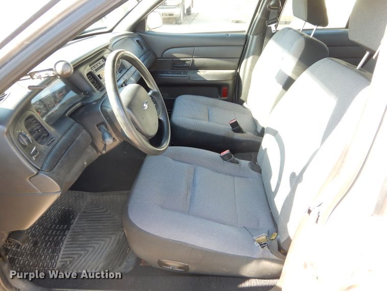 image for item DH4255 2008 Ford Crown Victoria Police Interceptor