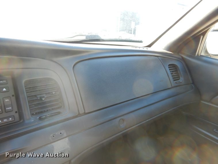 image for item DH4255 2008 Ford Crown Victoria Police Interceptor