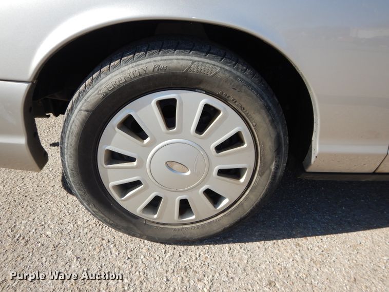 image for item DH4255 2008 Ford Crown Victoria Police Interceptor