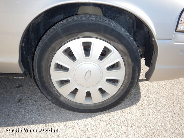 image for item DH4255 2008 Ford Crown Victoria Police Interceptor