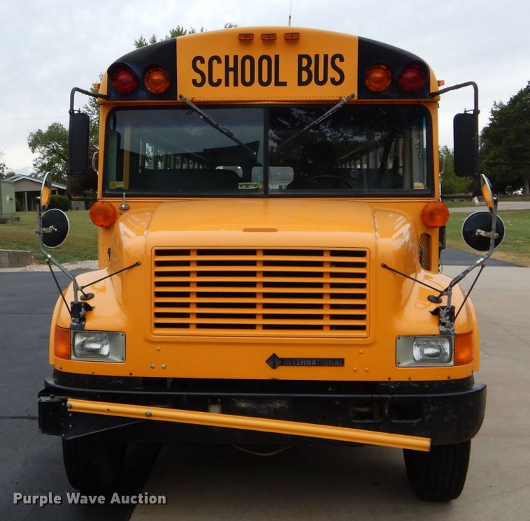 image for item DH6151 1993 International 3800 school bus
