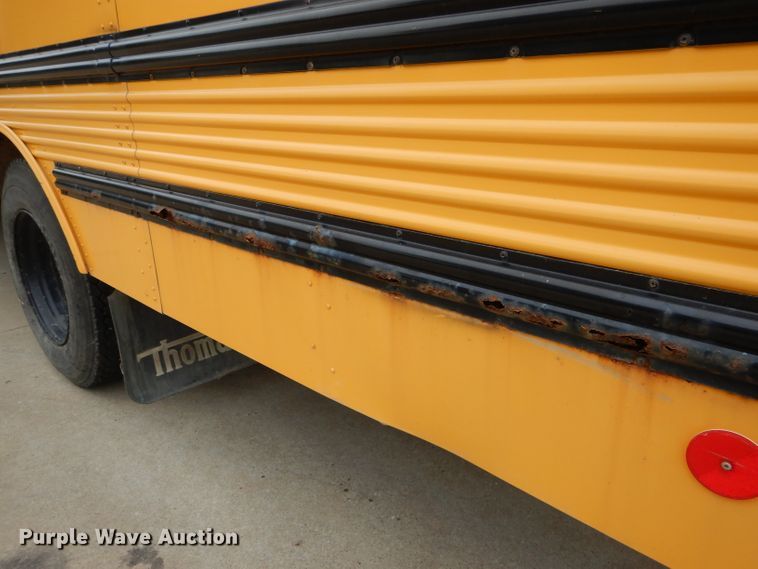 image for item DH6151 1993 International 3800 school bus