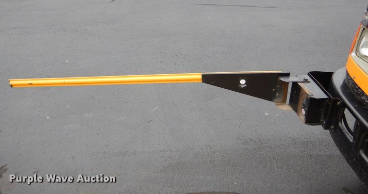 image for item DH6151 1993 International 3800 school bus