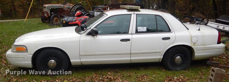 image for item DH6247 2005 Ford Crown Victoria Police Interceptor