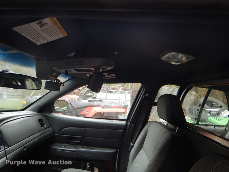 image for item DH6247 2005 Ford Crown Victoria Police Interceptor