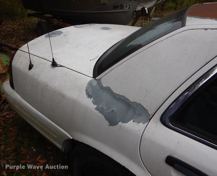 image for item DH6247 2005 Ford Crown Victoria Police Interceptor