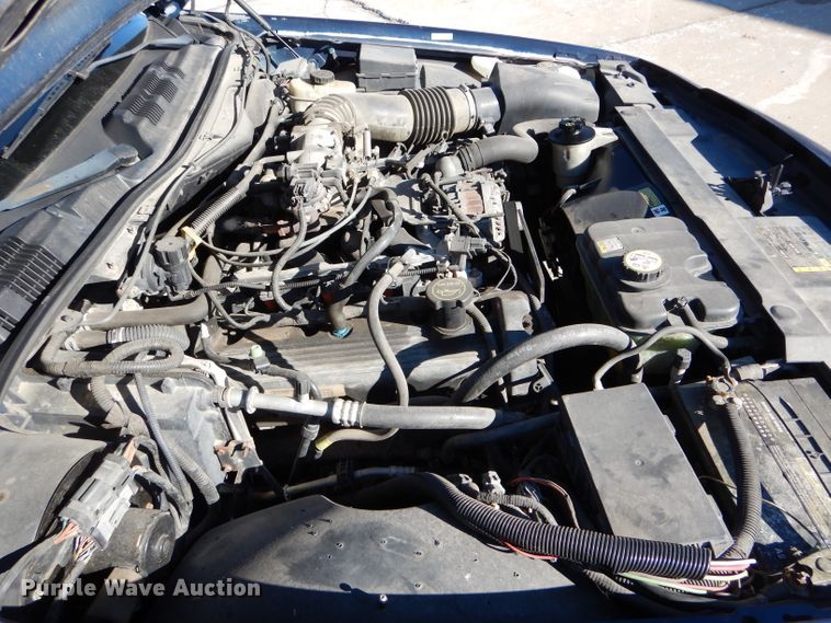 image for item DH6834 2004 Ford Crown Victoria Police Interceptor