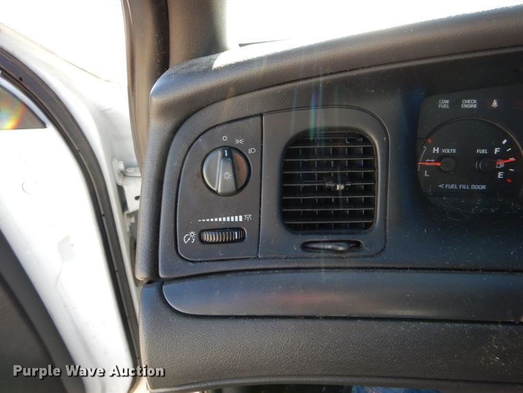 image for item DH6837 2003 Ford Crown Victoria Police Interceptor