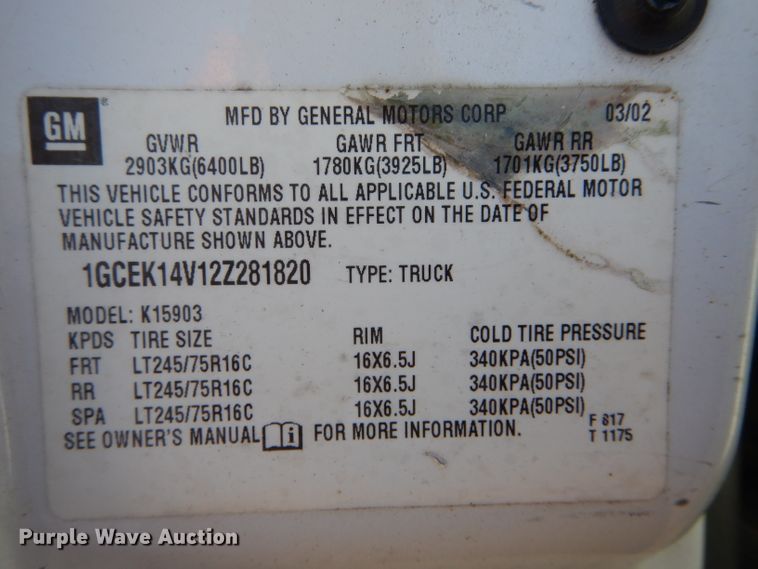 image for item DH6838 2002 Chevrolet Silverado 1500 pickup truck