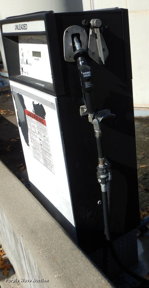 image for item DH6839 Fuel pump station