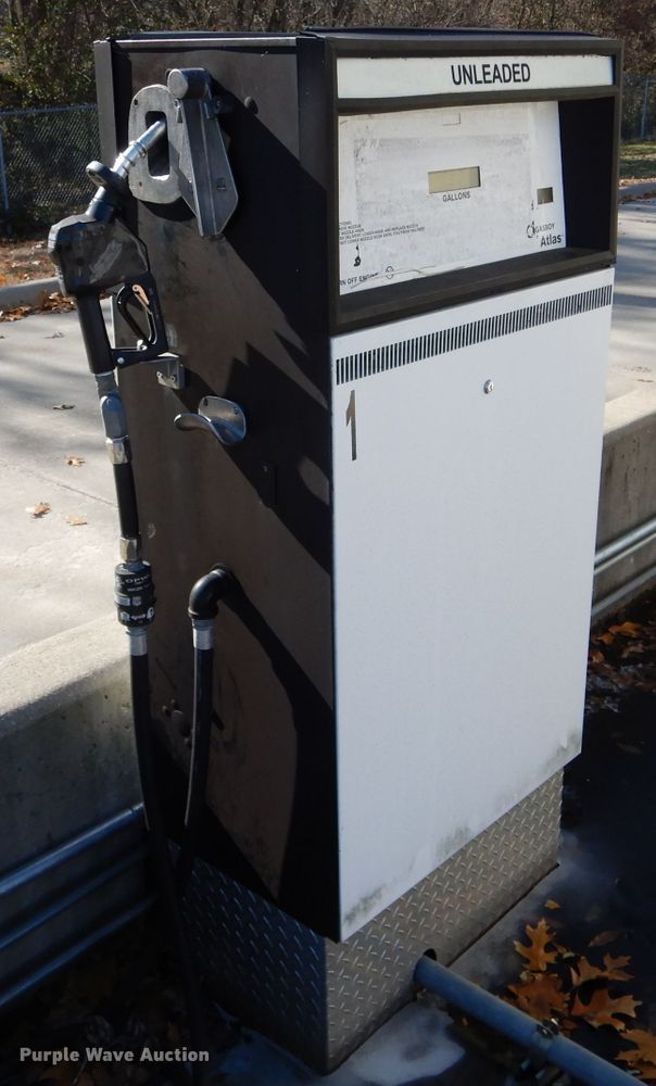 image for item DH6839 Fuel pump station