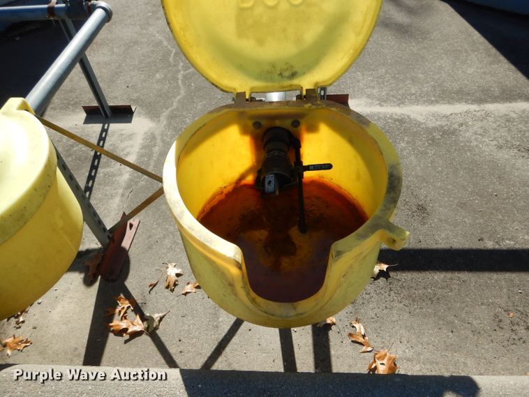 image for item DH6839 Fuel pump station