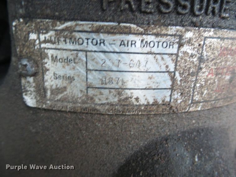 image for item DH7802 (2) Grayco 2B7-347 paint sprayers