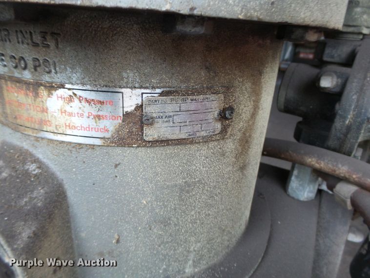 image for item DH7802 (2) Grayco 2B7-347 paint sprayers