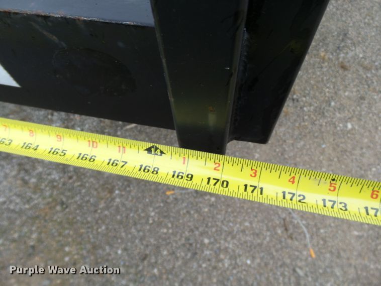 image for item DH7804 2005 Austin port-a-potty trailer