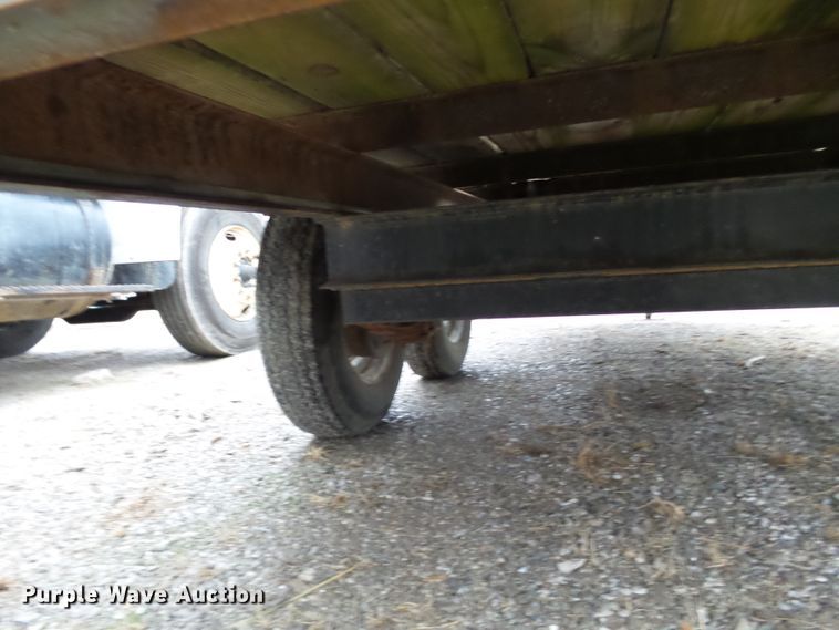 image for item DH7804 2005 Austin port-a-potty trailer