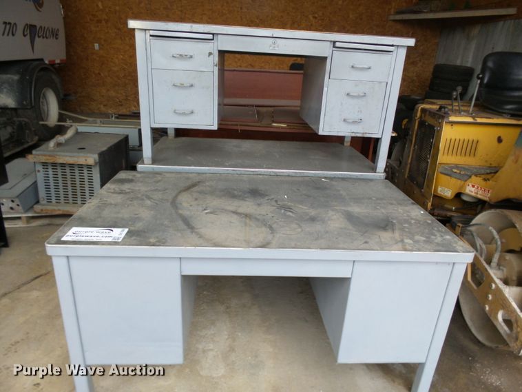 image for item DH7806 (4) desks