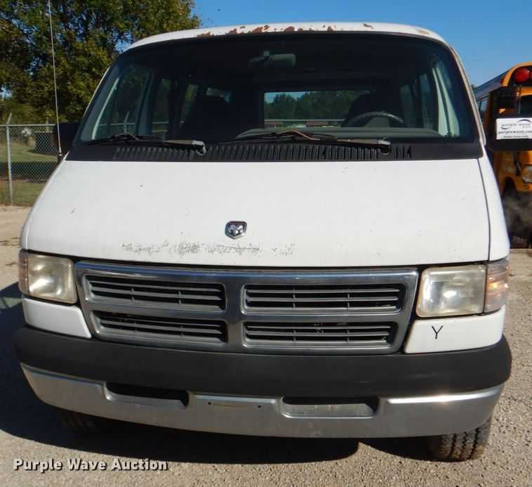 image for item DI2590 1997 Dodge Ram Wagon B3500 van