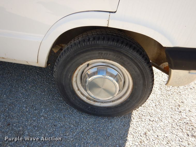 image for item DI2590 1997 Dodge Ram Wagon B3500 van