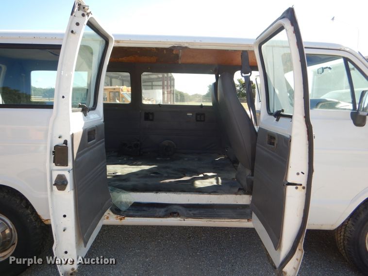 image for item DI2590 1997 Dodge Ram Wagon B3500 van
