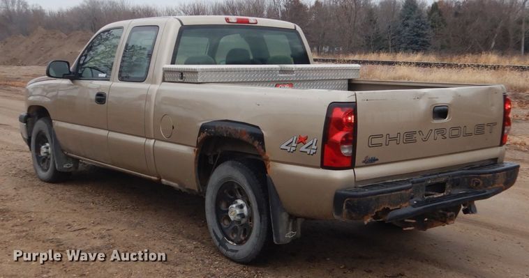 image for item EC9227 2006 Chevrolet Silverado 1500 pickup truck