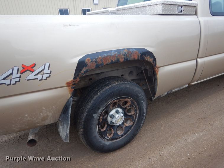 image for item EC9227 2006 Chevrolet Silverado 1500 pickup truck