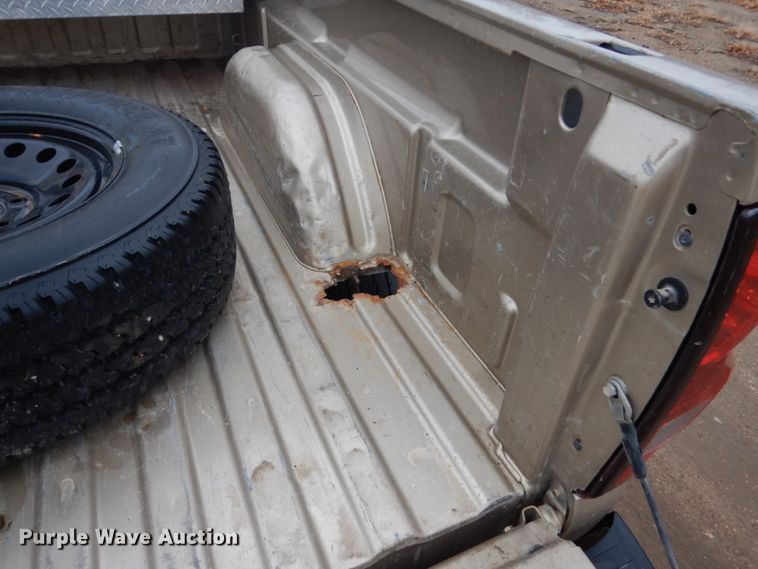 image for item EC9227 2006 Chevrolet Silverado 1500 pickup truck