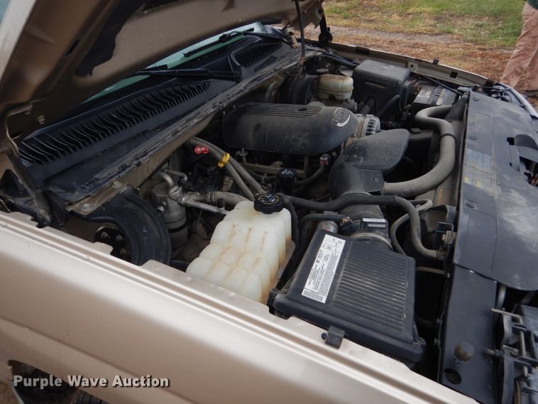 image for item EC9227 2006 Chevrolet Silverado 1500 pickup truck