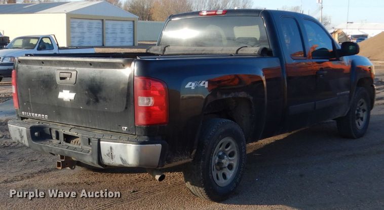 image for item EC9237 2008 Chevrolet Silverado 1500 Ext. Cab pickup truck