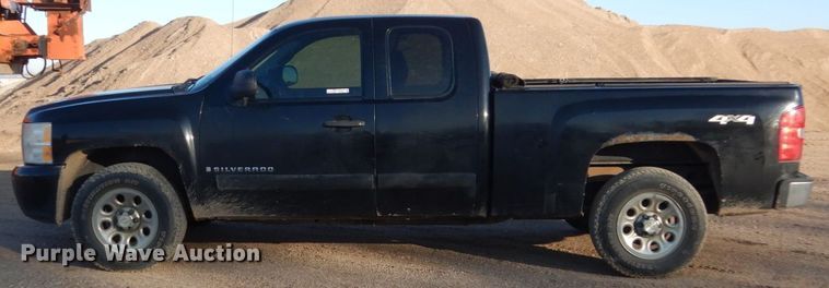 image for item EC9237 2008 Chevrolet Silverado 1500 Ext. Cab pickup truck