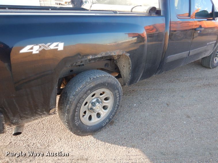 image for item EC9237 2008 Chevrolet Silverado 1500 Ext. Cab pickup truck