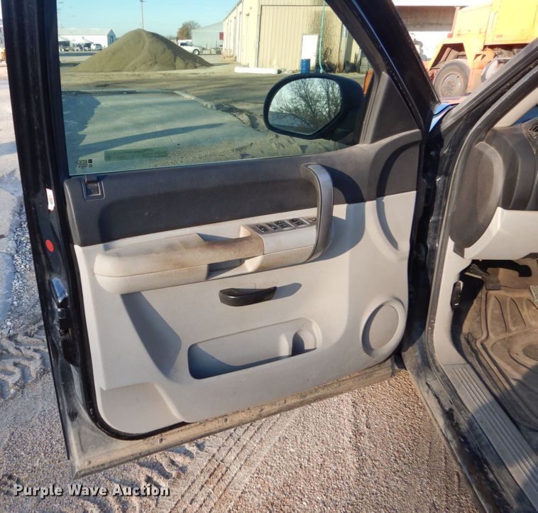 image for item EC9237 2008 Chevrolet Silverado 1500 Ext. Cab pickup truck